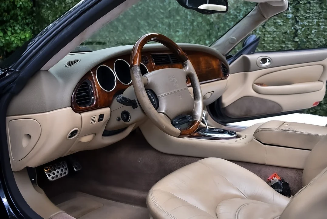 2005 Jaguar X100 XKR - Image 26 of 30