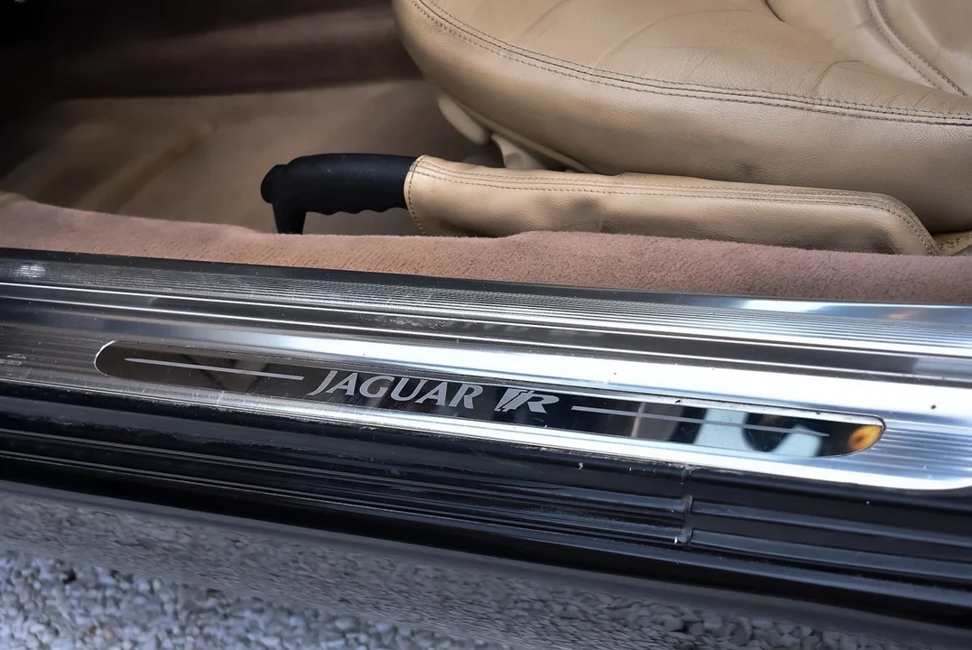 2005 Jaguar X100 XKR - Image 27 of 30