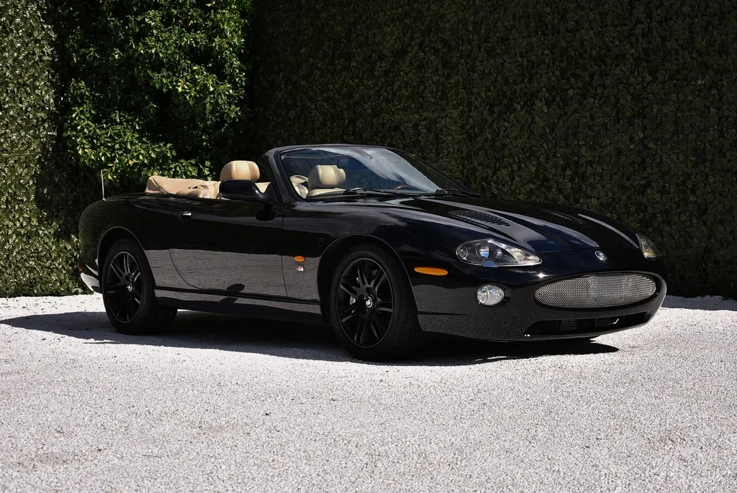 2005 Jaguar X100 XKR - Image 2 of 30