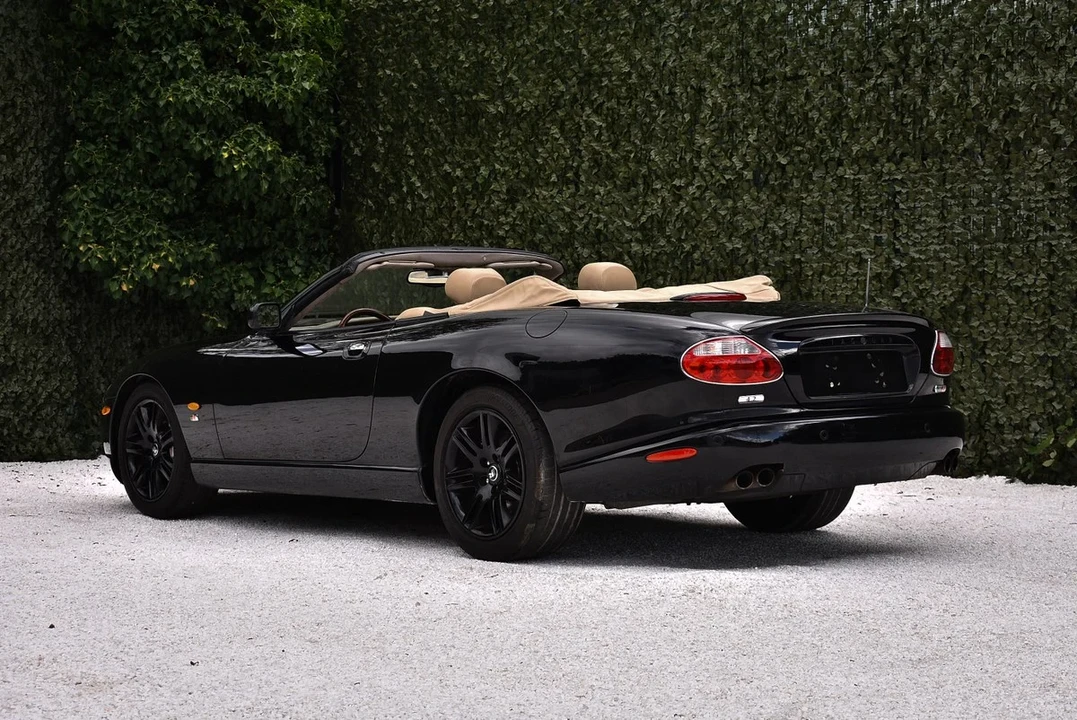 2005 Jaguar X100 XKR - Image 11 of 30