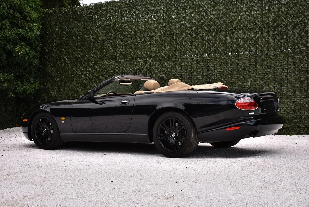 2005 Jaguar X100 XKR - Image 12 of 30
