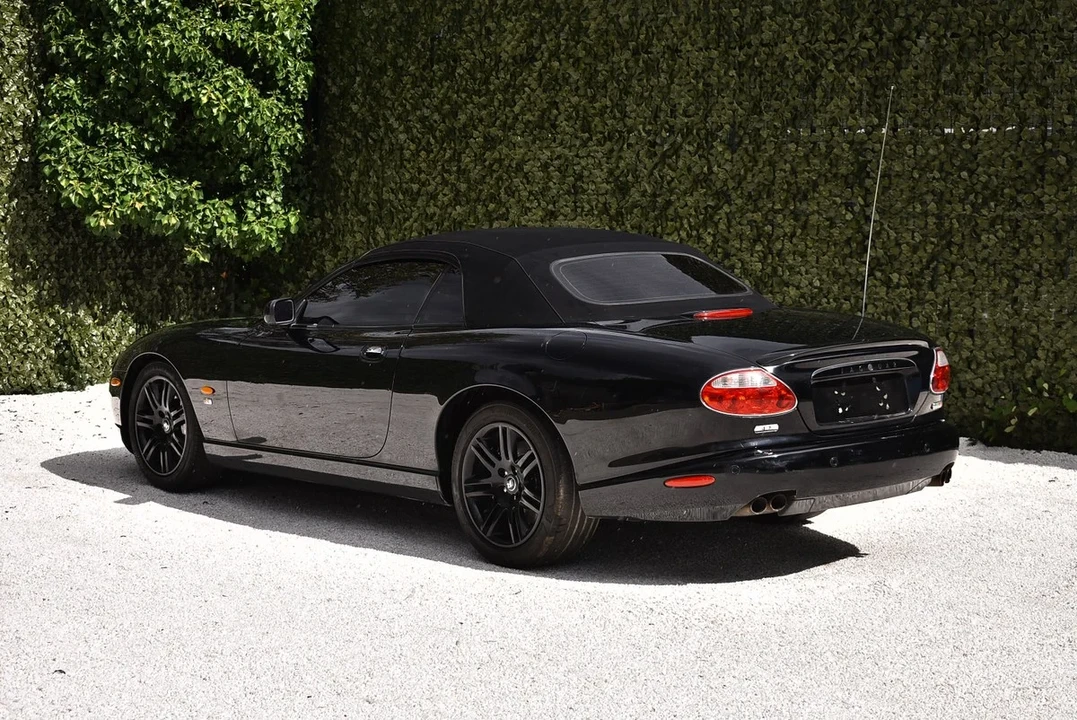 2005 Jaguar X100 XKR - Image 16 of 30