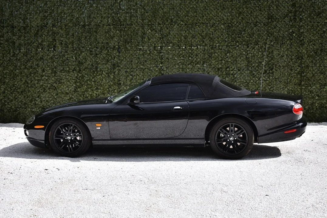 2005 Jaguar X100 XKR - Image 17 of 30