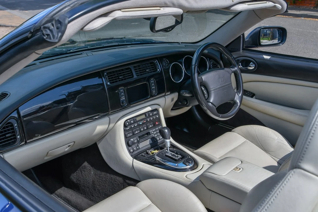2005 Jaguar X100 XKR - Image 6 of 30