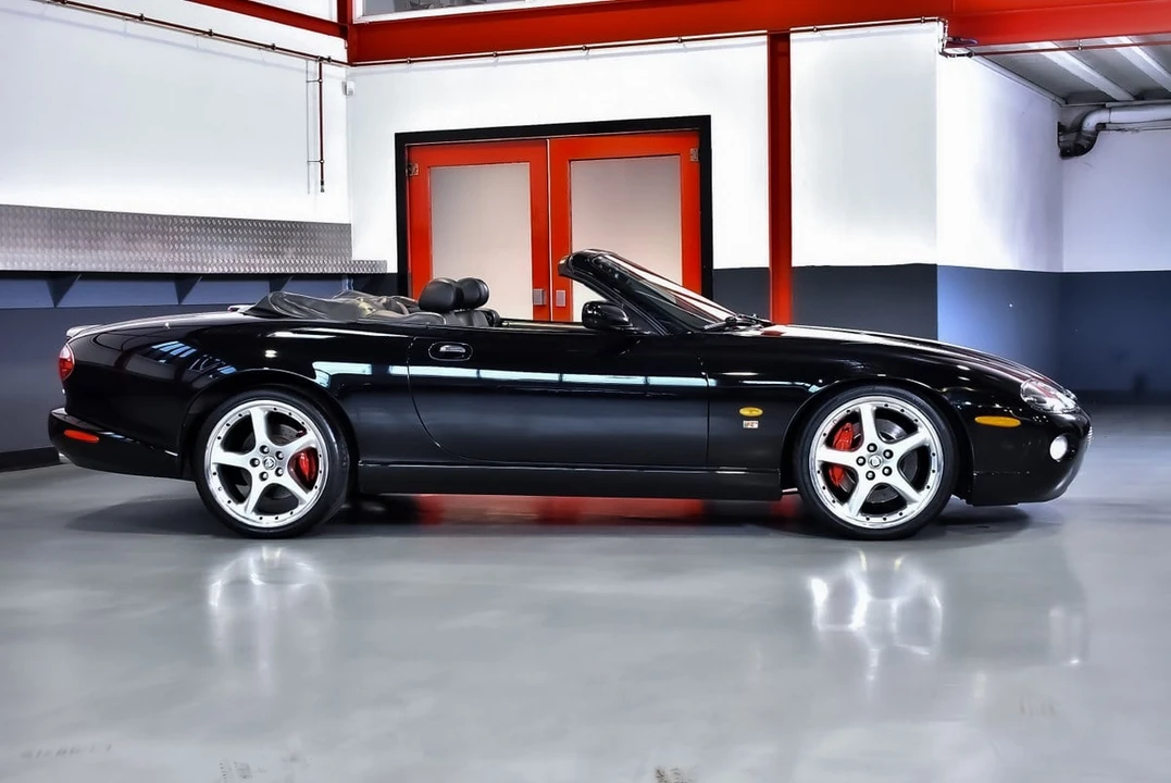 2005 Jaguar X100 XKR - Image 16 of 31