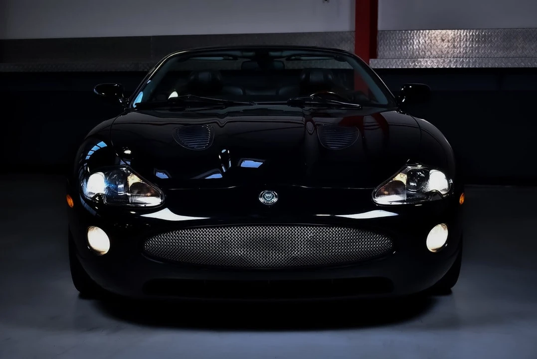 2005 Jaguar X100 XKR - Image 4 of 31