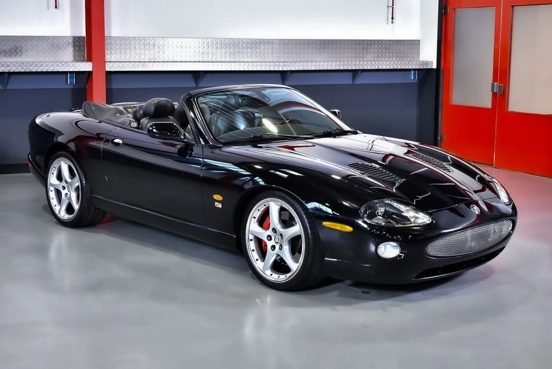 2005 Jaguar X100 XKR - Image 10 of 31