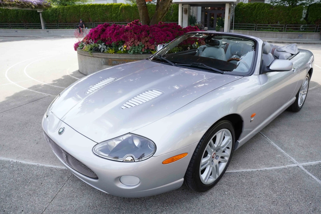 2005 Jaguar X100 XKR - Image 9 of 31