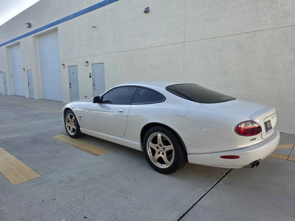 2005 Jaguar X100 XKR - Image 3 of 17
