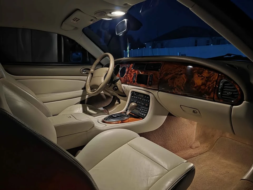 2005 Jaguar X100 XKR - Image 11 of 17