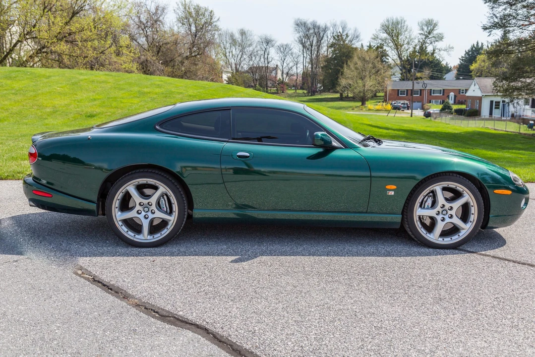 2005 Jaguar X100 XKR - Image 16 of 31