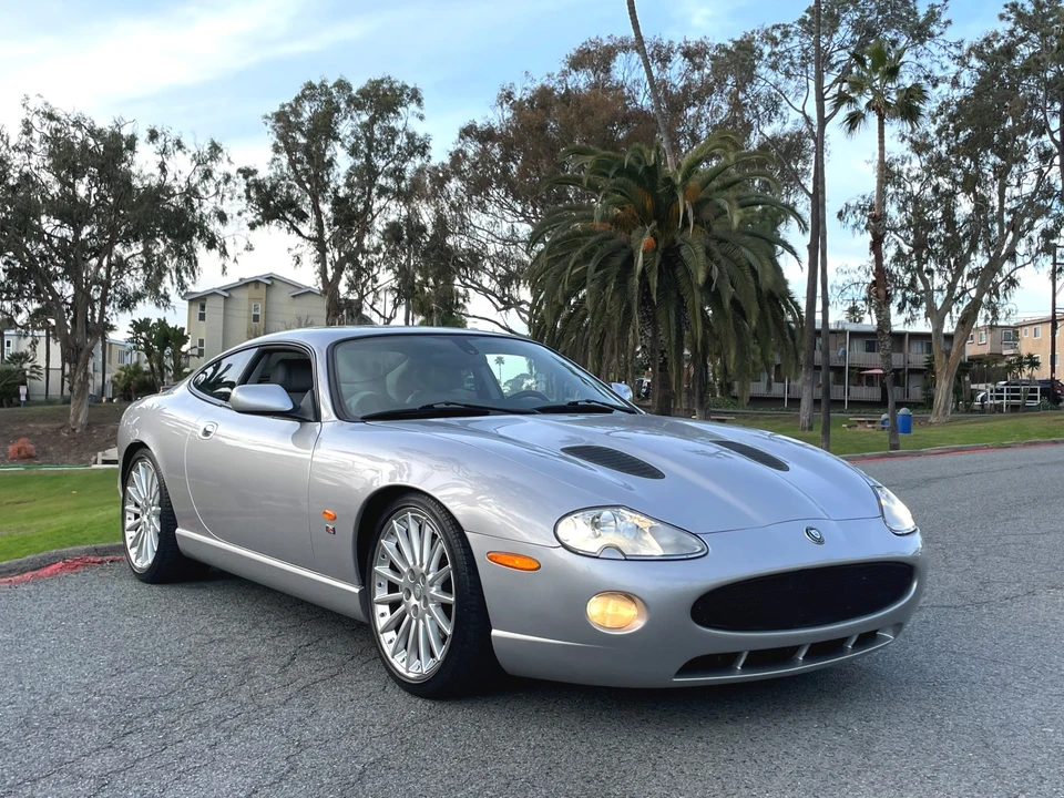 2005 Jaguar X100 XKR - Image 10 of 31