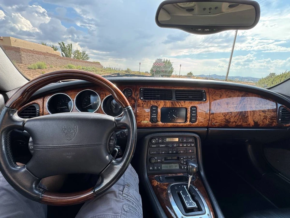 2005 Jaguar X100 XKR - Image 19 of 19