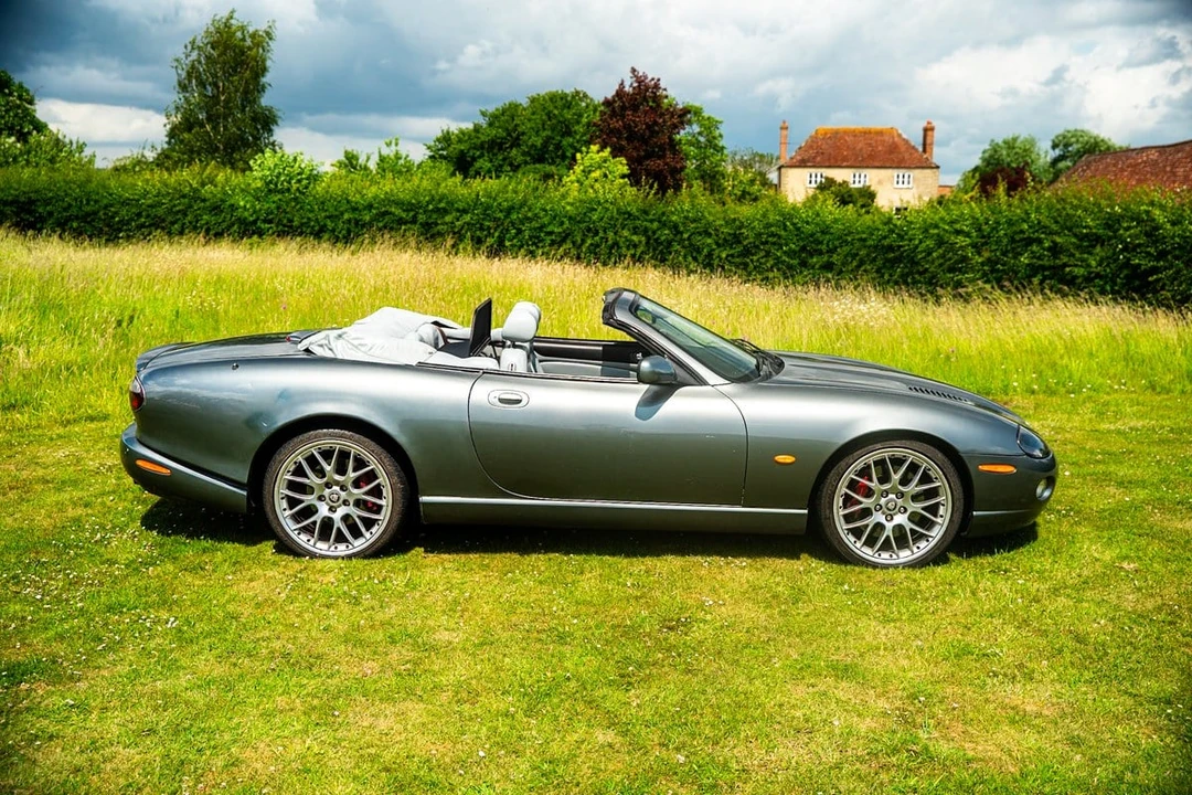 2005 Jaguar X100 XKR - Image 9 of 30