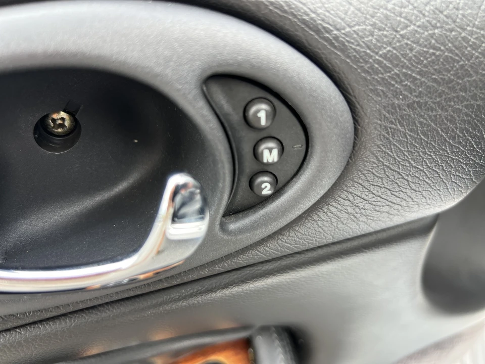 2005 Jaguar X100 XKR - Image 19 of 29