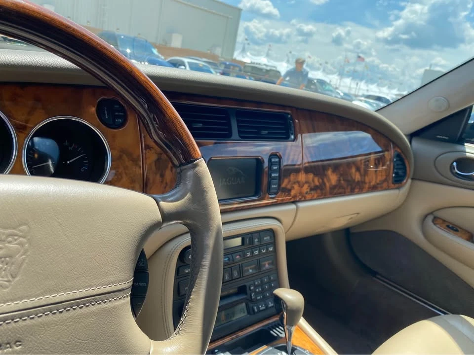 2005 Jaguar X100 XKR - Image 3 of 8