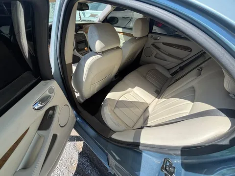2005 Jaguar X-Type - Image 4 of 7