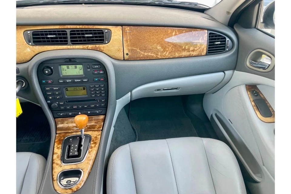 2005 Jaguar S-Type 2nd Gen - Image 9 of 20