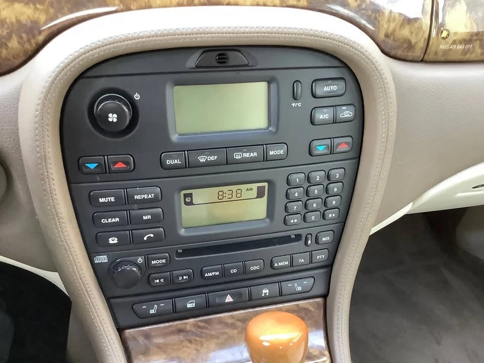 2005 Jaguar S-Type 2nd Gen - Image 13 of 20