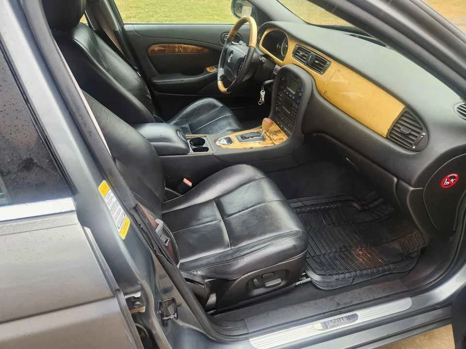 2005 Jaguar S-Type 2nd Gen - Image 5 of 10
