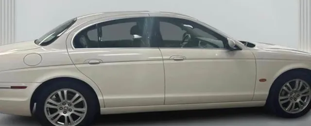2005 Jaguar S-Type 2nd Gen - Image 2 of 14