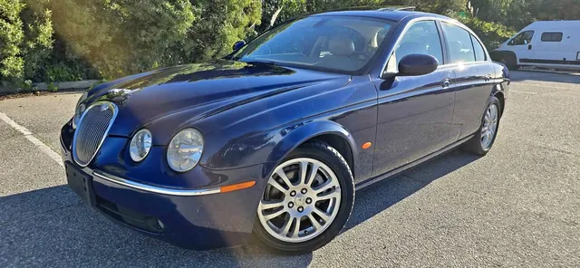 2005 Jaguar S-Type V6 Sedan