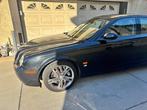 2005 Jaguar S-TYPE V8 Sedan