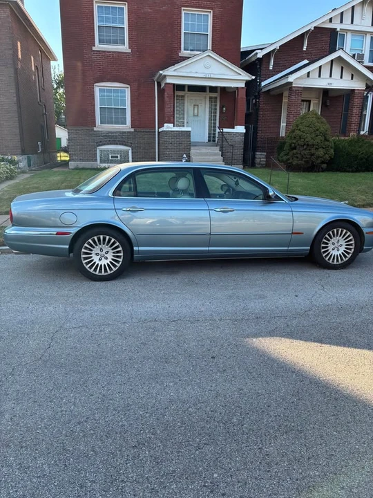 2005 Jaguar X100 XK8 - Image 2 of 4
