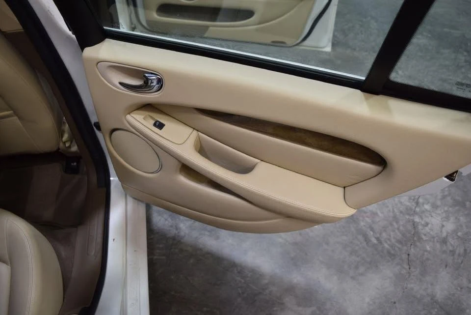 2005 Jaguar X-Type - Image 17 of 20