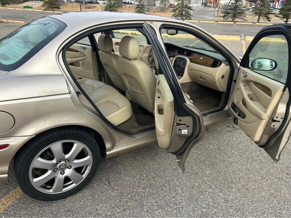 2005 Jaguar X-Type - Image 16 of 18