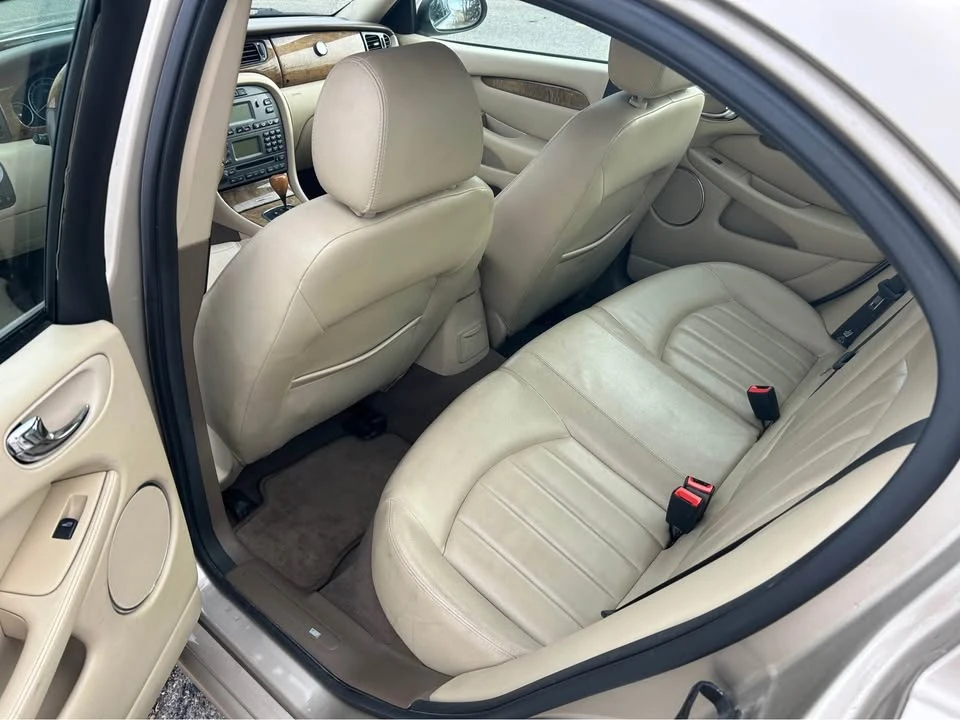 2005 Jaguar X-Type - Image 12 of 18
