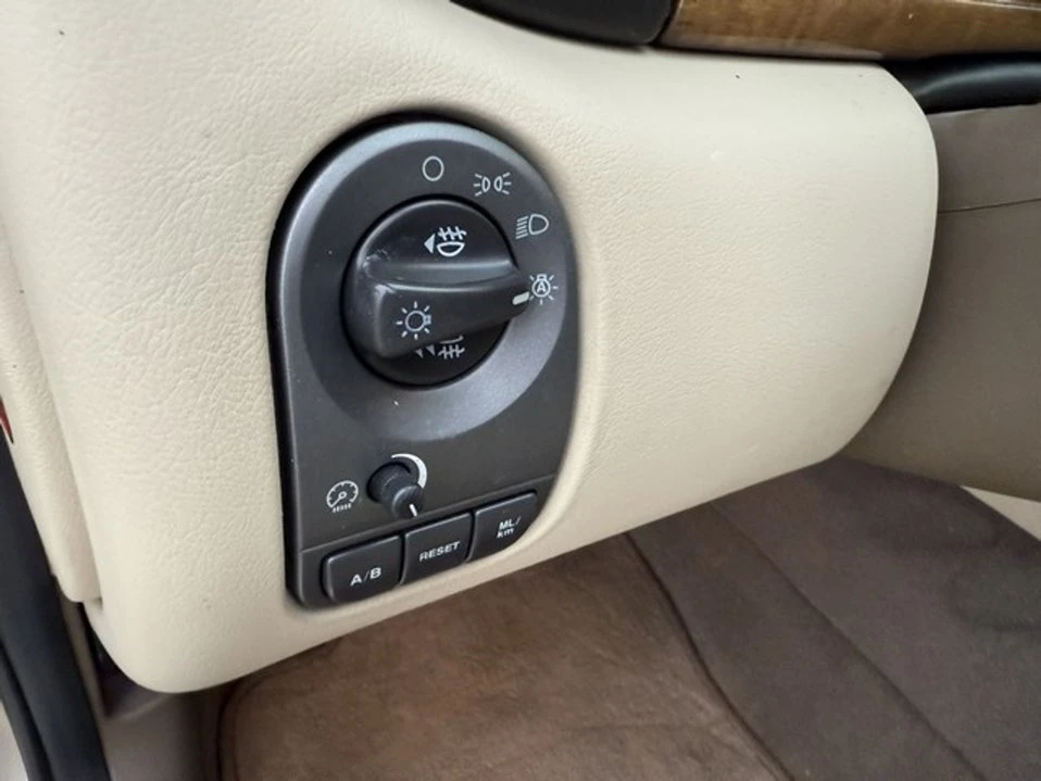 2005 Jaguar X-Type - Image 16 of 19