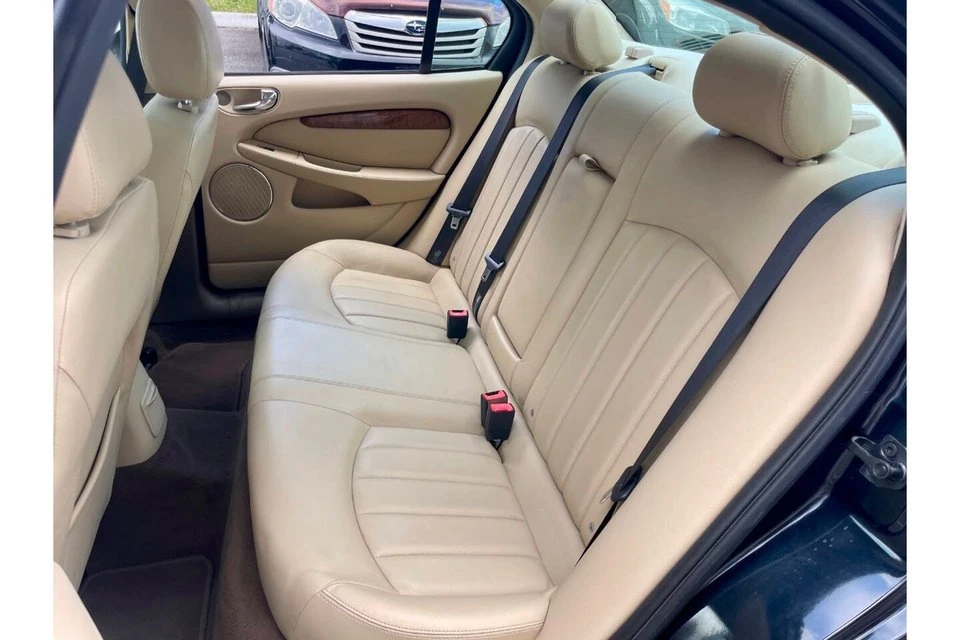 2005 Jaguar X-Type - Image 2 of 20