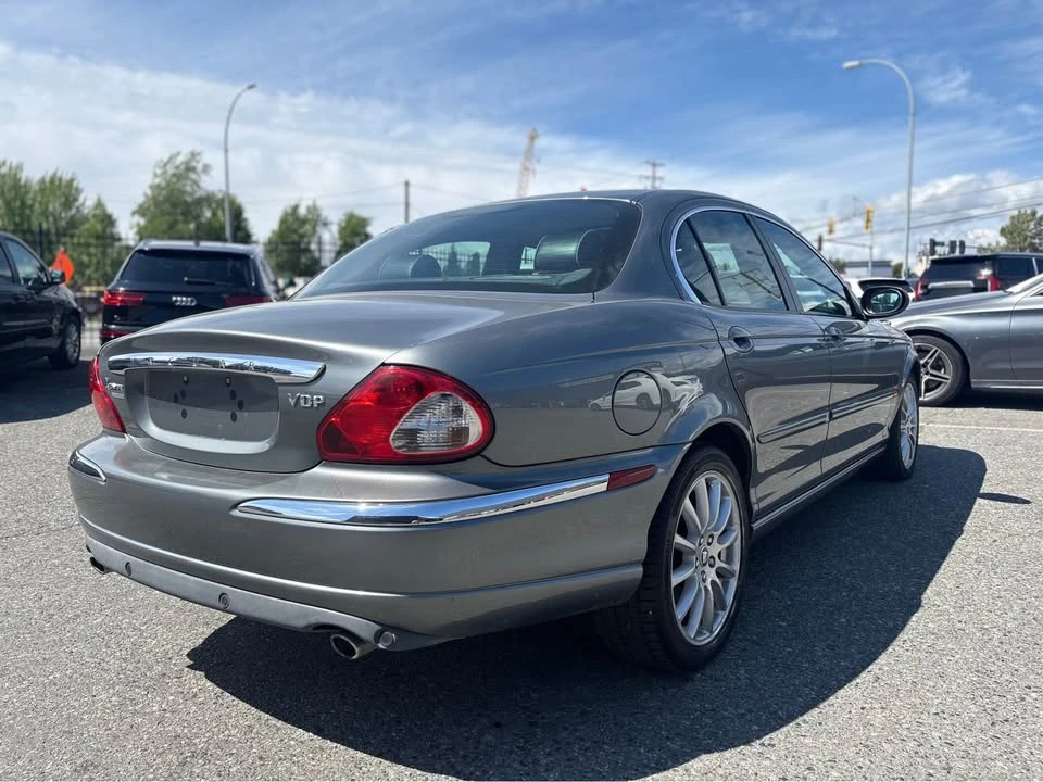 2005 Jaguar X-Type - Image 8 of 17