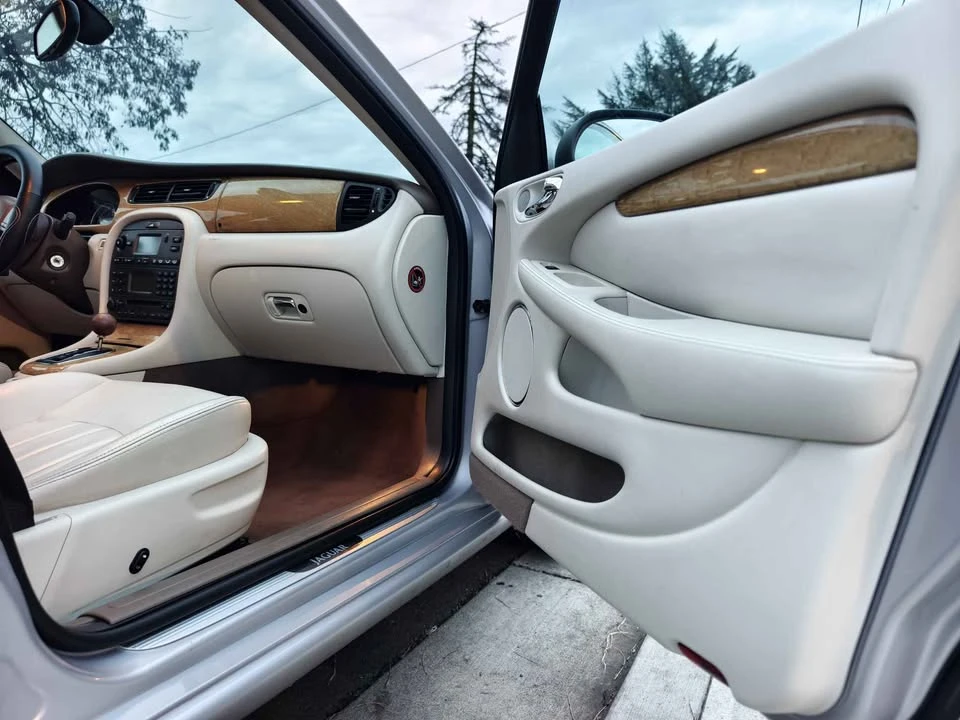 2005 Jaguar X-Type - Image 14 of 20