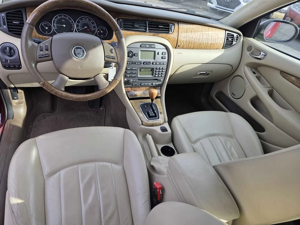 2005 Jaguar X-Type - Image 7 of 14