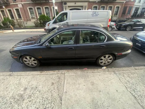 2005 Jaguar X-Type - Image 2 of 8