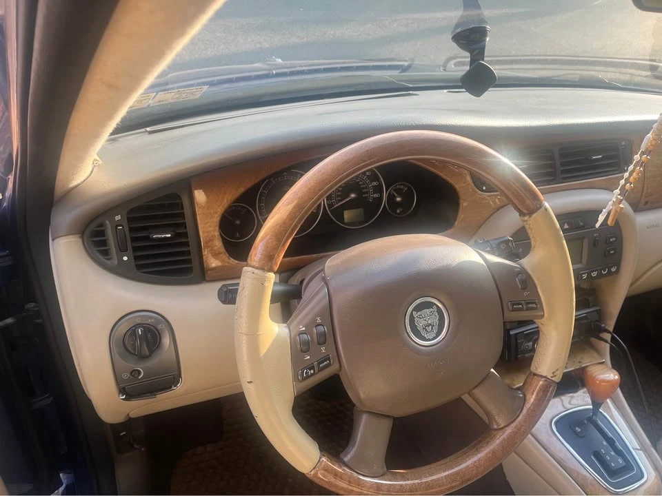 2005 Jaguar X-Type - Image 2 of 5