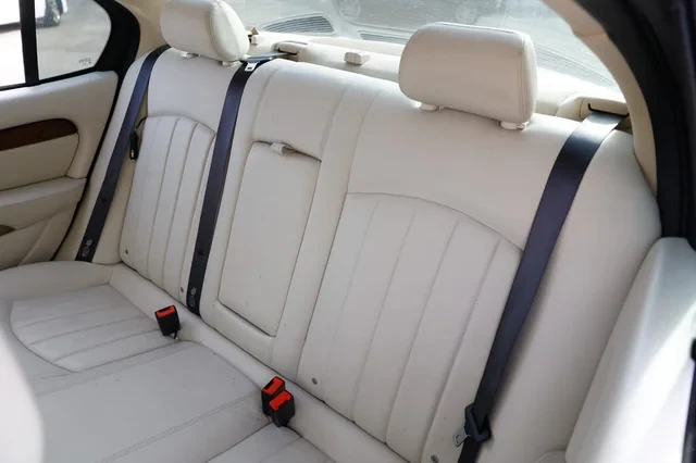 2005 Jaguar X-Type - Image 8 of 19