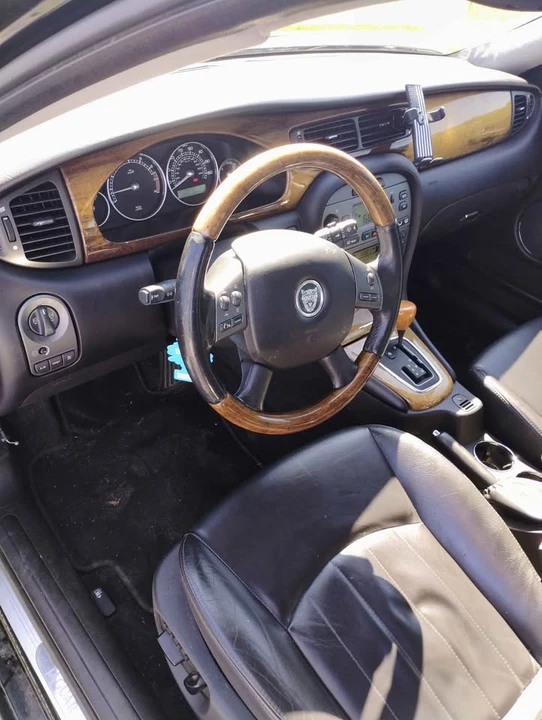 2005 Jaguar X-Type - Image 8 of 10