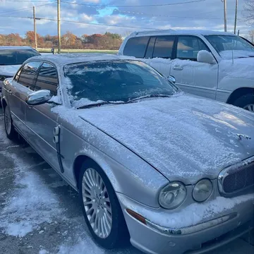 2005 Jaguar XJ8 Vanden Plus