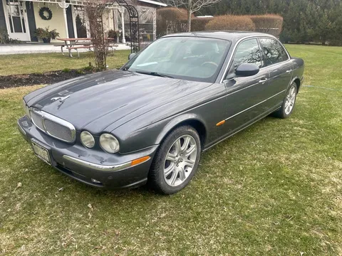 2005 Jaguar XJ8