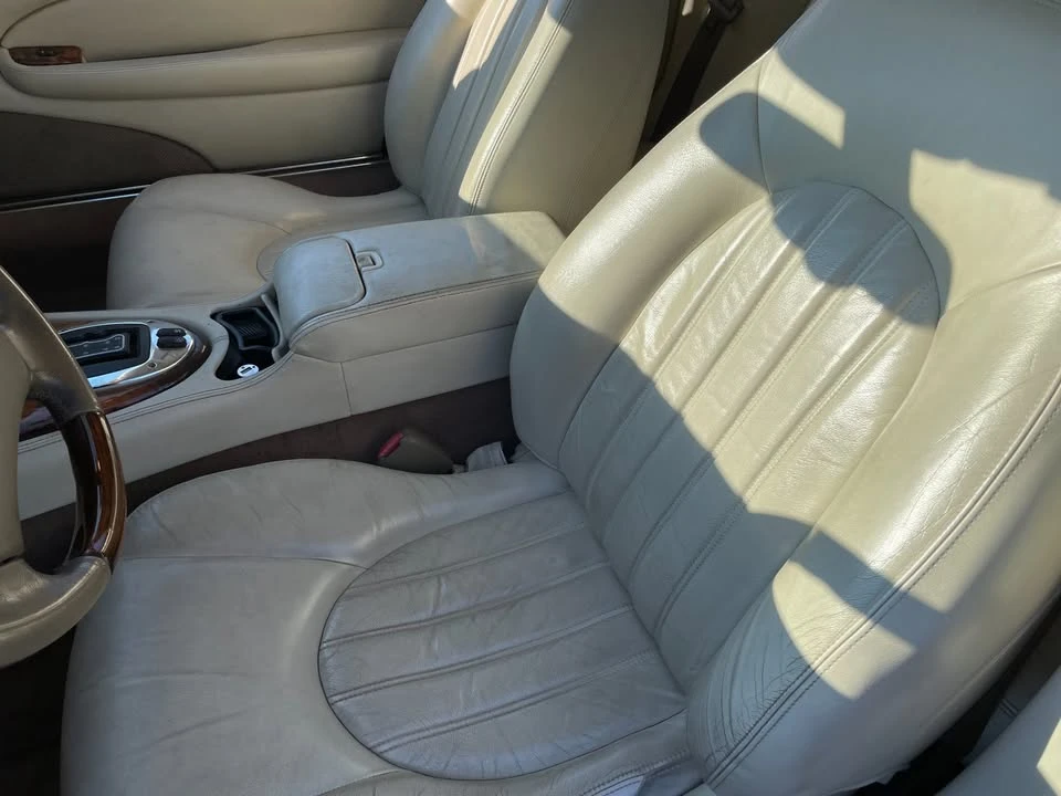 2005 Jaguar X100 XK8 - Image 6 of 10
