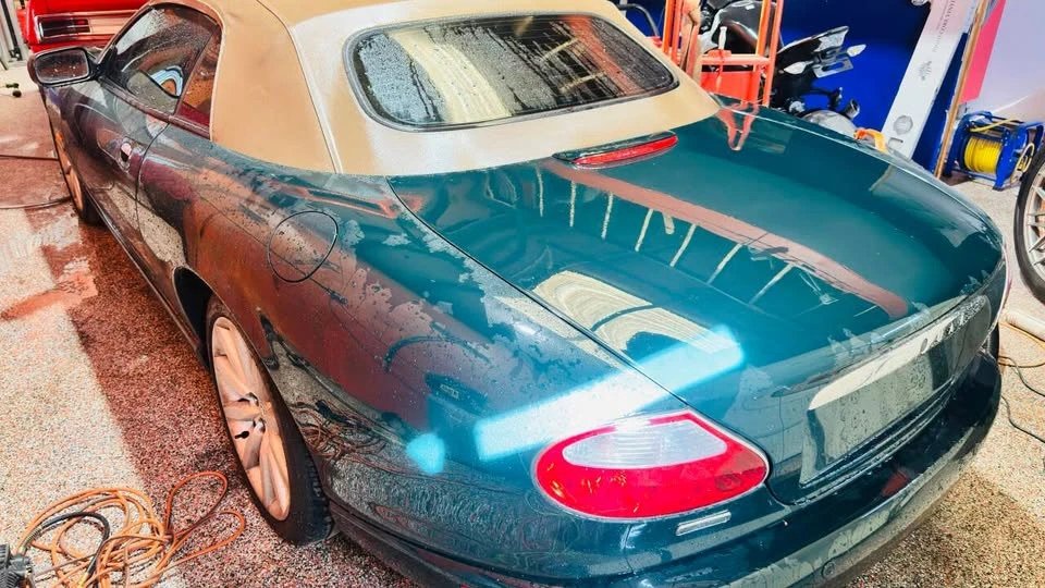 2005 Jaguar X100 XK8 - Image 7 of 8