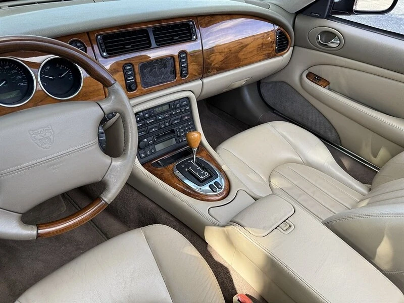2005 Jaguar X100 XK8 - Image 11 of 20