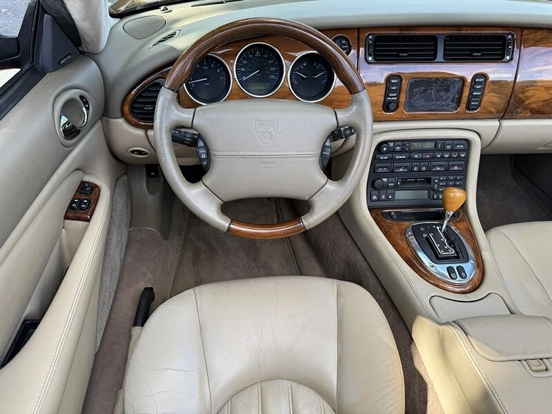 2005 Jaguar X100 XK8 - Image 10 of 19