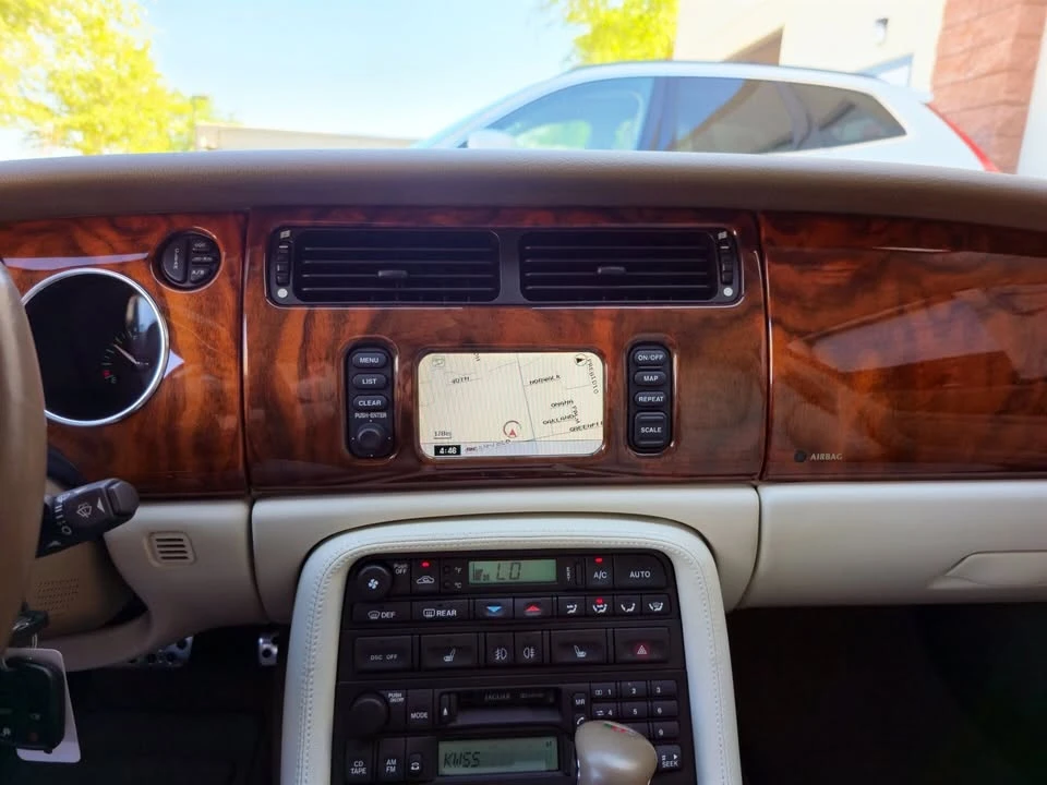 2005 Jaguar X100 XKR - Image 14 of 15