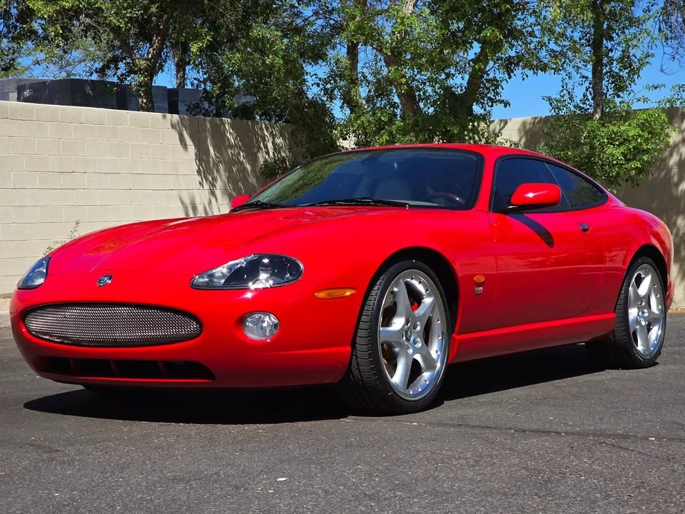 2005 Jaguar X100 XKR - Image 2 of 15