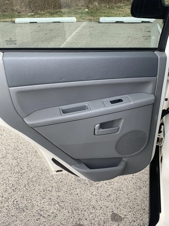 2005 Jeep WK Grand Cherokee - Image 18 of 31