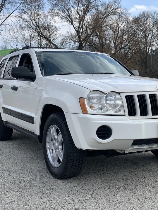 2005 Jeep Grand Cherokee - Image 12 of 31